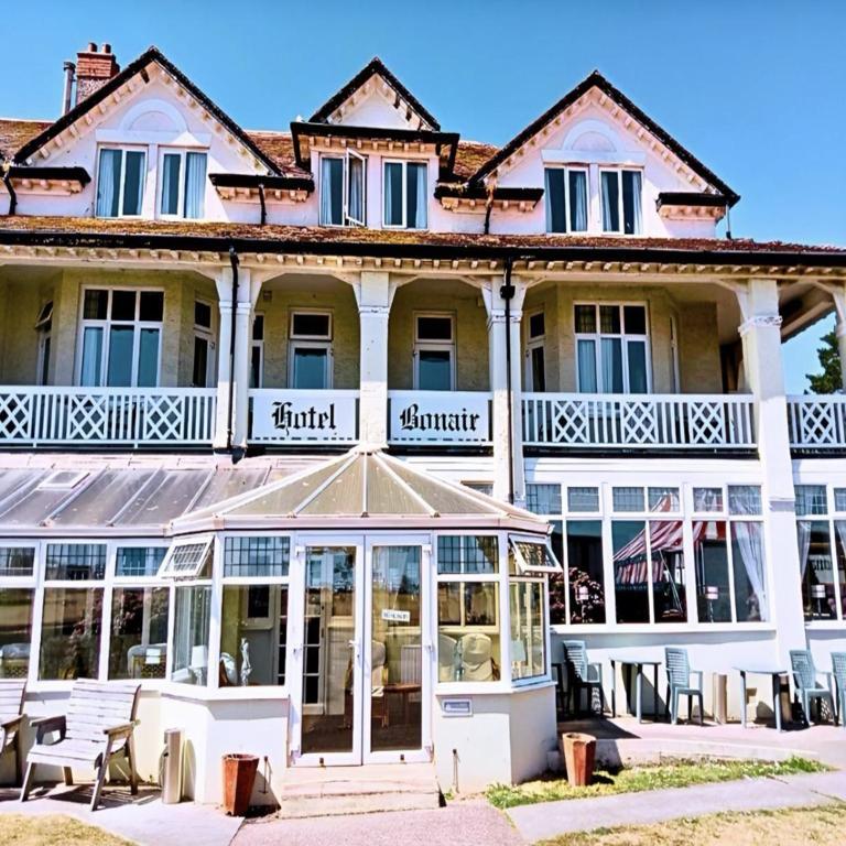 Bonair Hotel